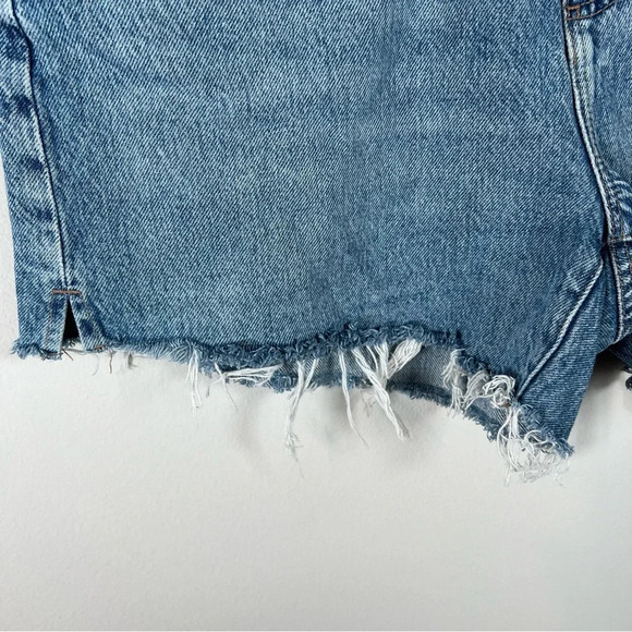 Garage Women's Vintage Cutoff Jean Shorts Blue Medium Wash Denim Classic Sz 32x4 - Picture 5 of 11